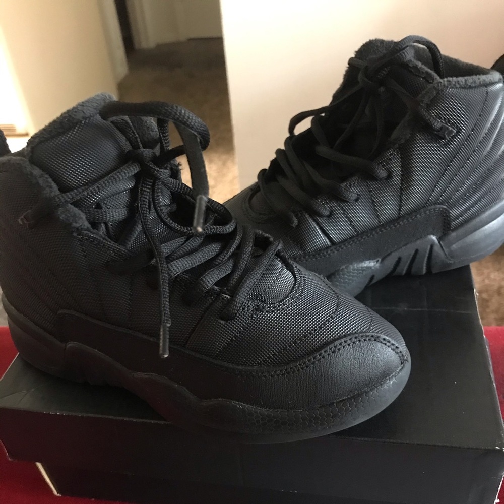 Jordan 1 Mid (12s)